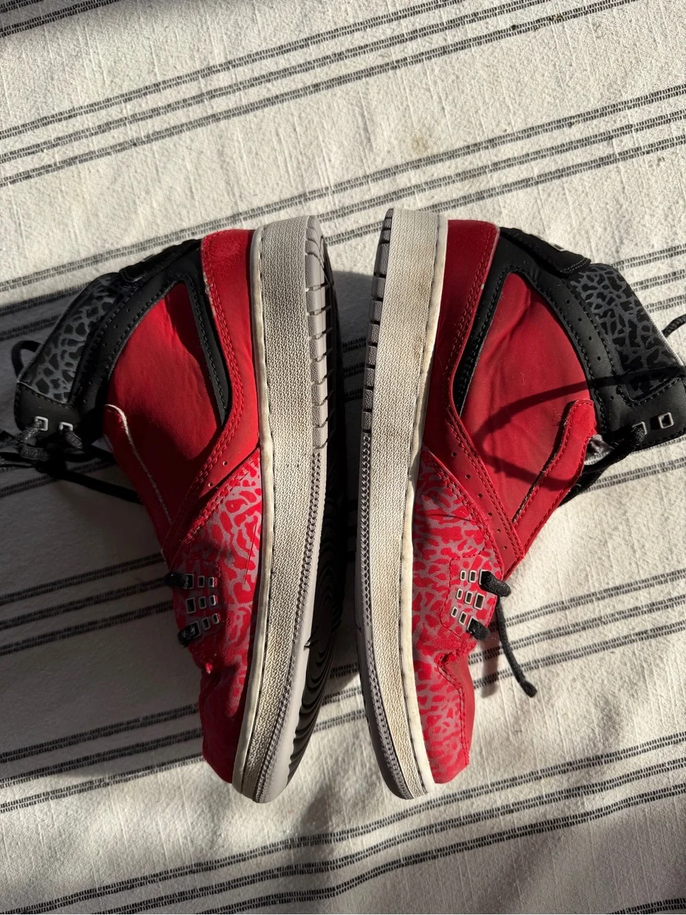 Nike Air Jordans Red and Black Kids' High-Top Sneakers Size Youth 5.5